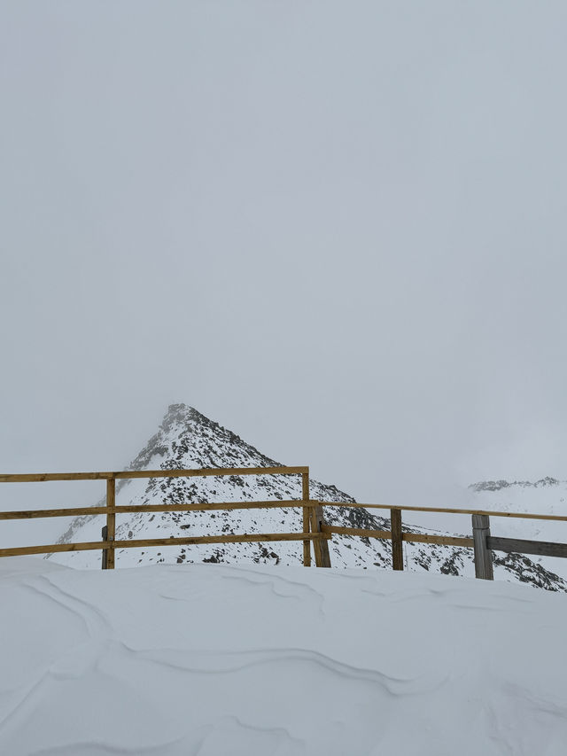 นั่งกระเช้าพิชิตยอดเขา Dagu Glacier 