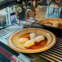 พามาหาคาเฟ่ชิลๆ ที่  Bros Cafe