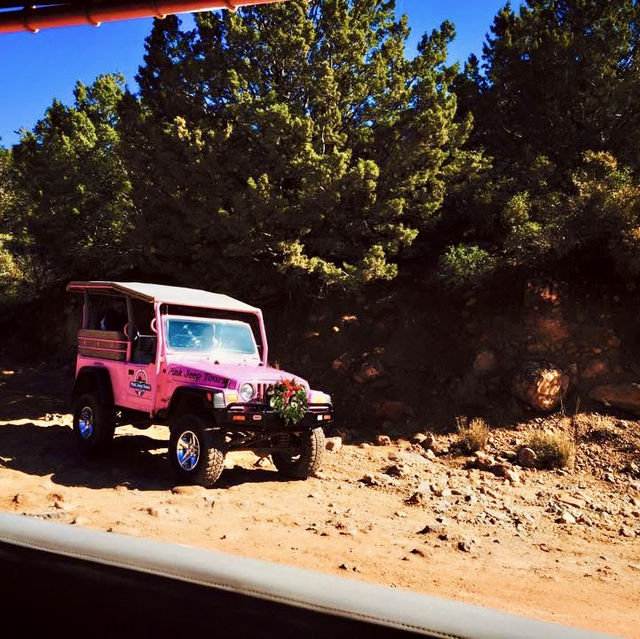 "Thrilling Four-Wheel Jungle Trekking in Sedona: An Exciting Outdoor Adventure"