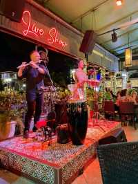 Cuban food and live music 