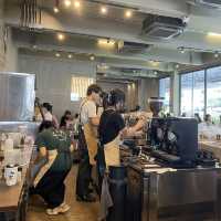 【バンコク】開店前から行列のできる大人気カフェ☕️🇹🇭