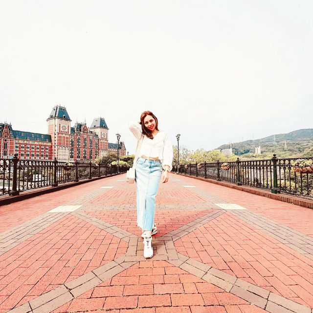  Discover the Charm of Huis Ten Bosch: A Dutch Wonderland in Nagasaki, Japan 🌷🏰🌟
