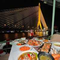 ล่องเรือดินเนอร์หรู แม่น้ำเจ้าพระยา