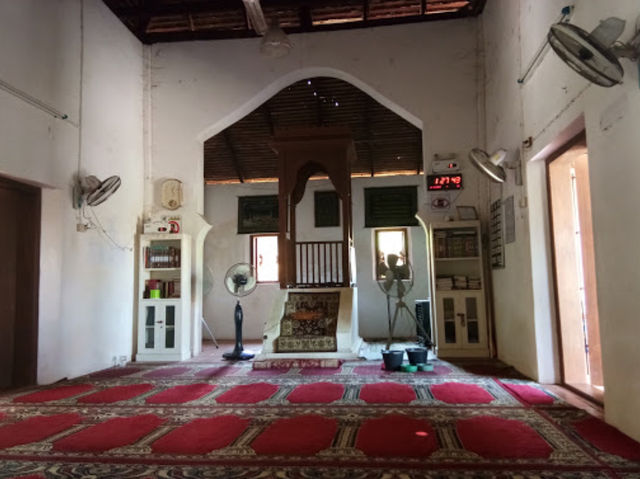 มัสยิดรายอ (masjid raya) สายบุรี