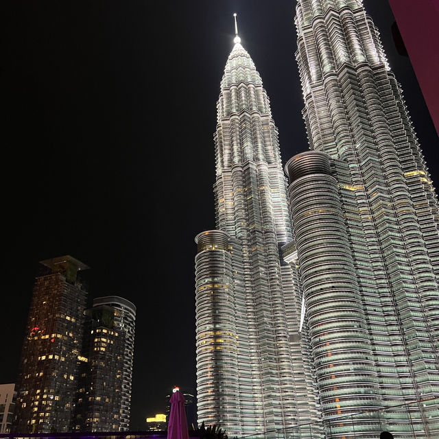 KUALA LUMPUR W HOTEL WETDECK with KLCC view