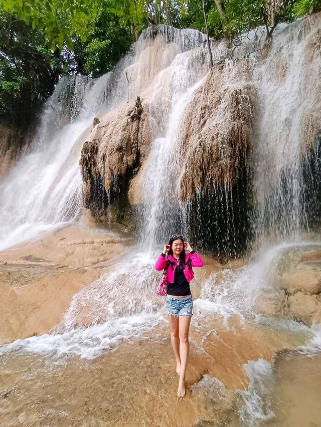 น้ำตกไทรโยคน้อย จ.กาญจนบุรี