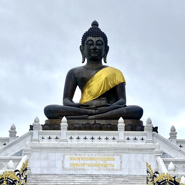 The Great Holy Buddha Statue @Betong