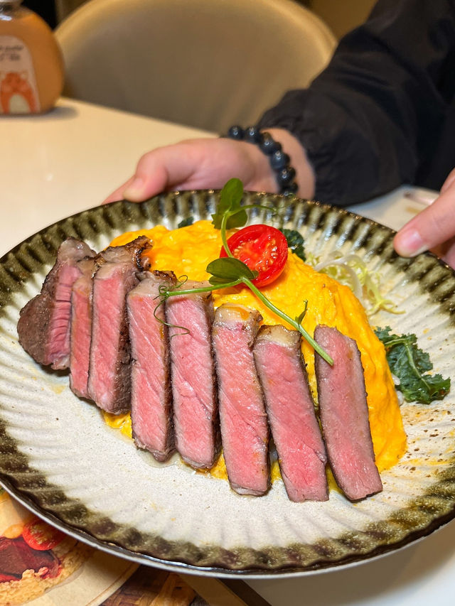 ʚ♡ 輕食、正餐水準皆不俗 • 蛋包飯更有買一送一 ♡ɞ
