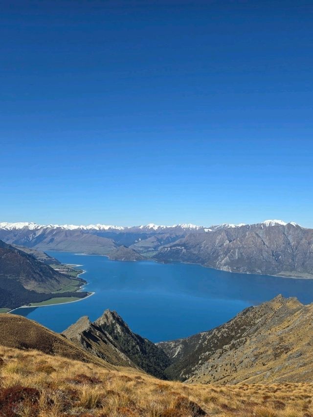 Isthmus Peak健行～湖泊乾淨得像面鏡子