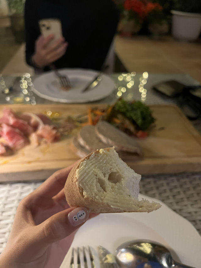Terra and The Farmers' Bar ร้านอาหารสวย ในเชียงใหม่