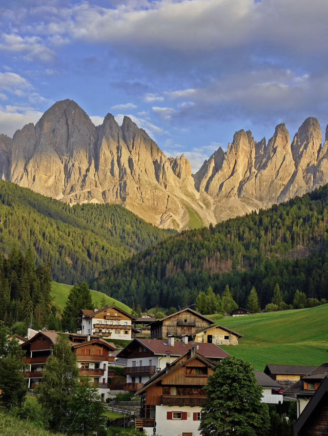 Dolomites: Italy’s Majestic Mountain Wonderland