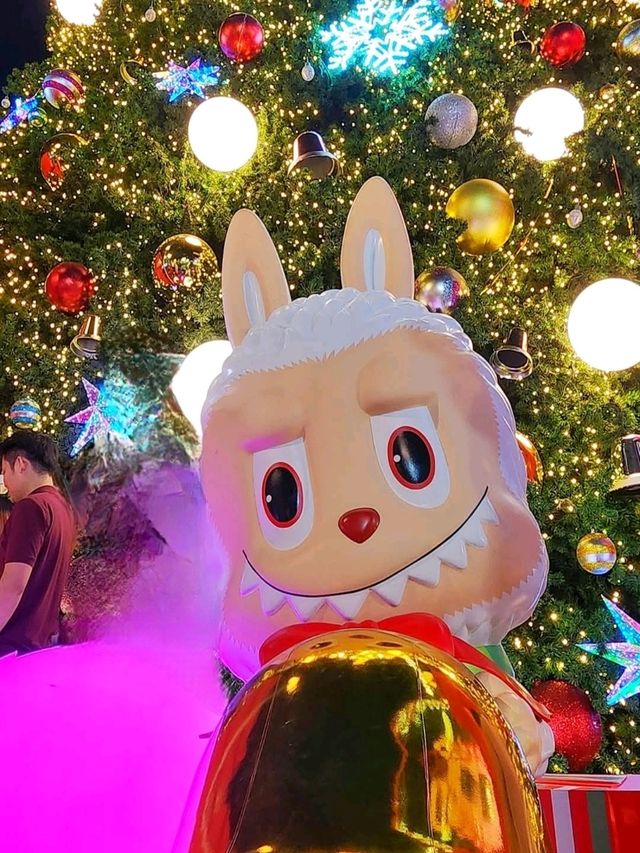 A Whimsical Christmas at Central World: A Labubu Wonderland