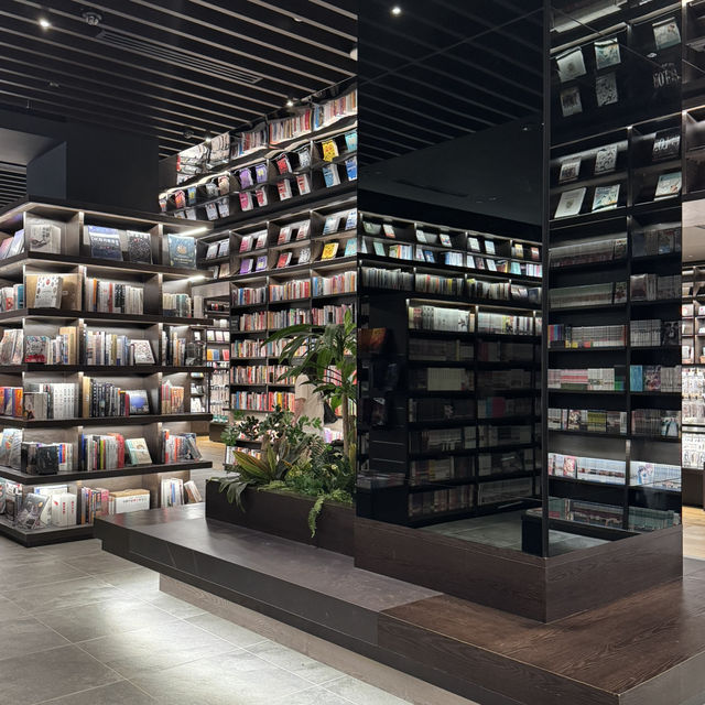 Books, Coffee, and Relaxation: My Tsutaya Getaway at Pavilion Bukit Jalil