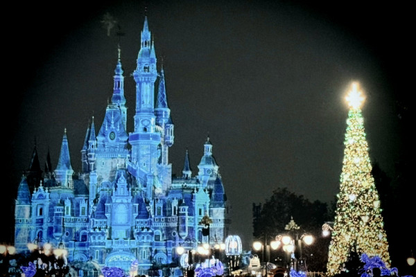 上海ディズニーランド🏰クリスマスイルミネーション🎄 | Trip