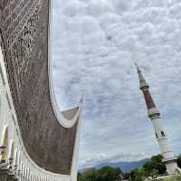 Magnificent building of Masjid Raya Sumatera Barat, Indonesia 🇮🇩