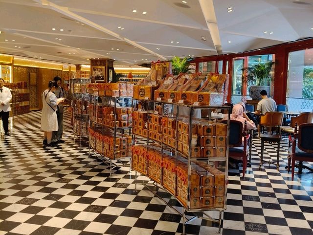 Discover BACHA Coffee ☕@Suria KLCC Amazing Design 