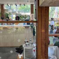 Cafe The Pomelo Amphawa
