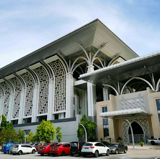 THE FAMOUS STEEL MOSQUE.