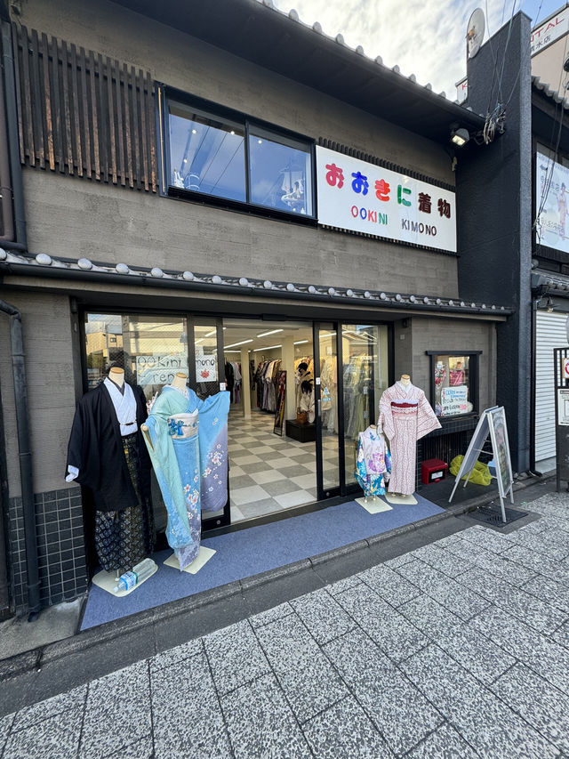 來京都一定要體驗最流行的大正浪漫風和服