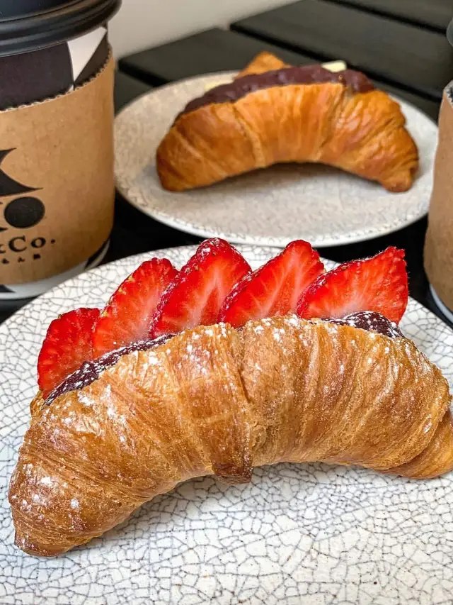 A Relaxing Tea Time at &co. andoko🍓