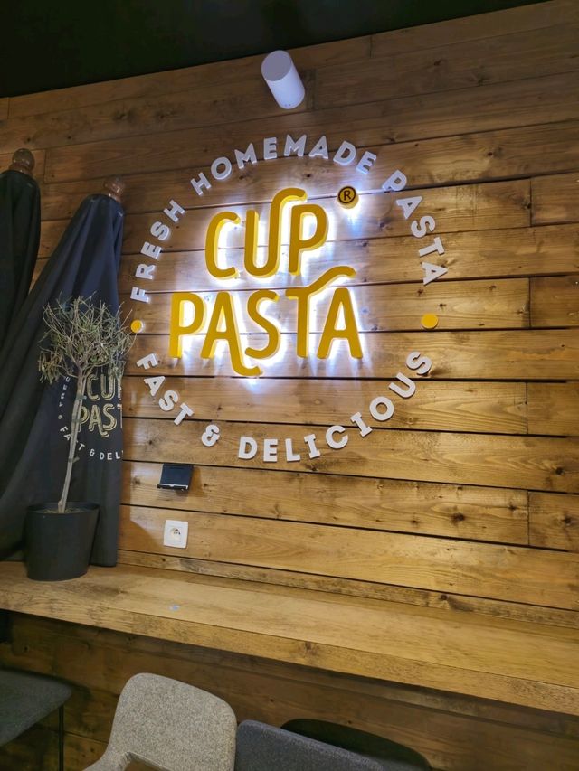 유럽여행 브뤼셀 인기 가성비 맛집 Cup Pasta