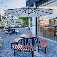 A Café for Every Mood: Exploring Daily Coffee