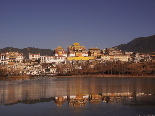 Exploring Songzanlin Monastery: The "Little Potala Palace" of Shangri-La 🏯✨