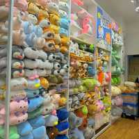 ชอปปิ้งสินค้าสุดคิ้วที่ Moshi Moshi