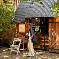 Ellen Cafe House 