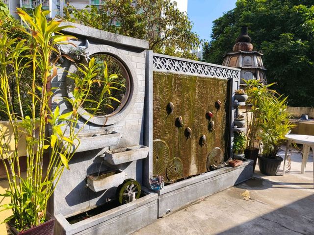 水庫公園對上的小小格仔山丘