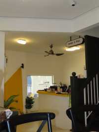 Yello Cafe Sungai Petani: Bright, Cozy & Delicious!