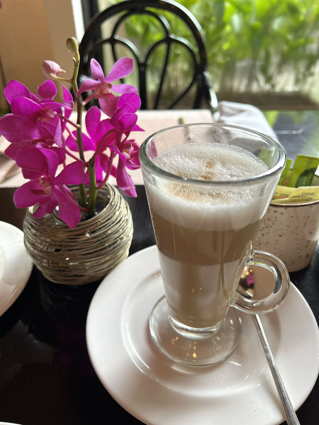 A Lovely Breakfast Experience at Escolta🥥