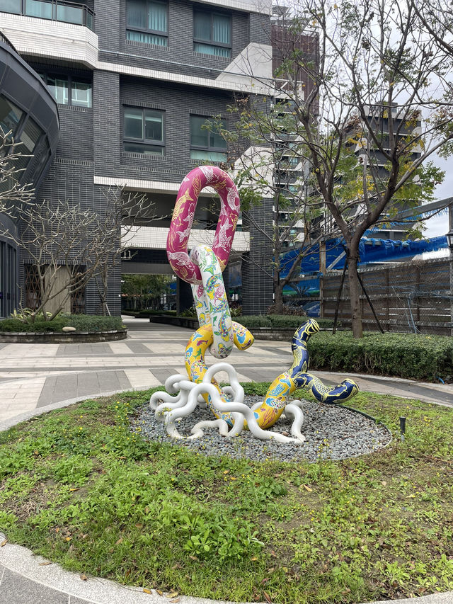 A walk in the park - The June mix park.