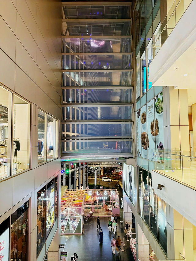 Seamless City Stroll: Pavilion KL Connection