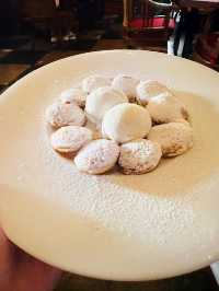 Lunch at Café Batavia – A Colonial-Era Charm