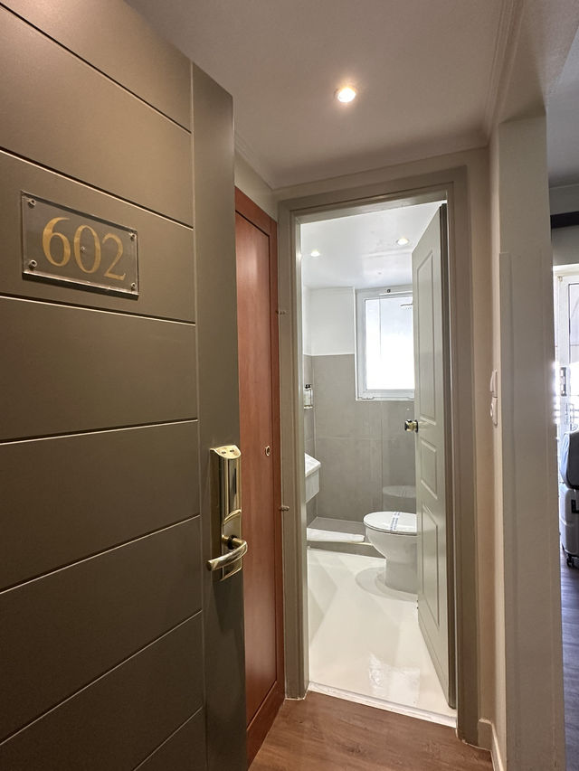 Affordable Hotel Near Acropolis & Metro Station