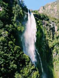 Milford Sound: A Sustainable Journey into New Zealand’s Natural Wonder