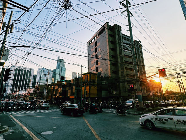 Evening Stroll from Makati to Mandaluyong