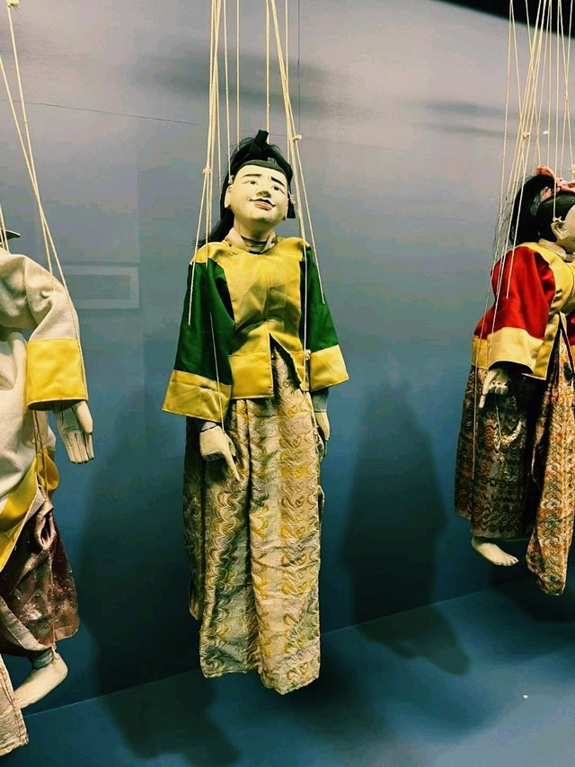 緬甸仰光著名博物館景點：緬甸國家博物館，適合打卡拍照📸