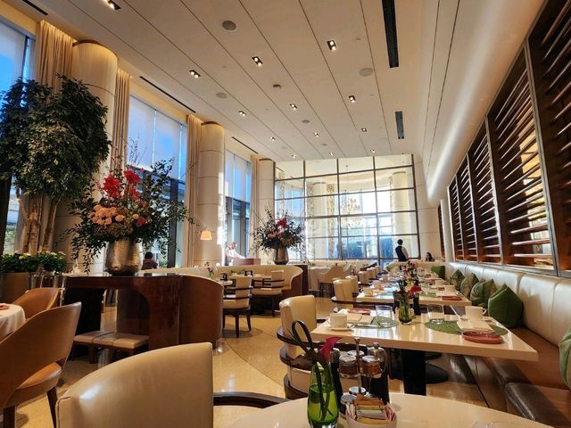 [🇺🇸ロサンゼルス]Espelette Beverly Hills: 地中海の味を楽しむ洗練されたレストラン