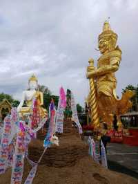 สักการะพระธาตุเมืองเชียงใหม่