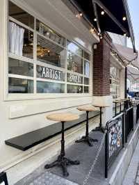 Spring Lunch on the Terrace at Artist Bakery in Seoul