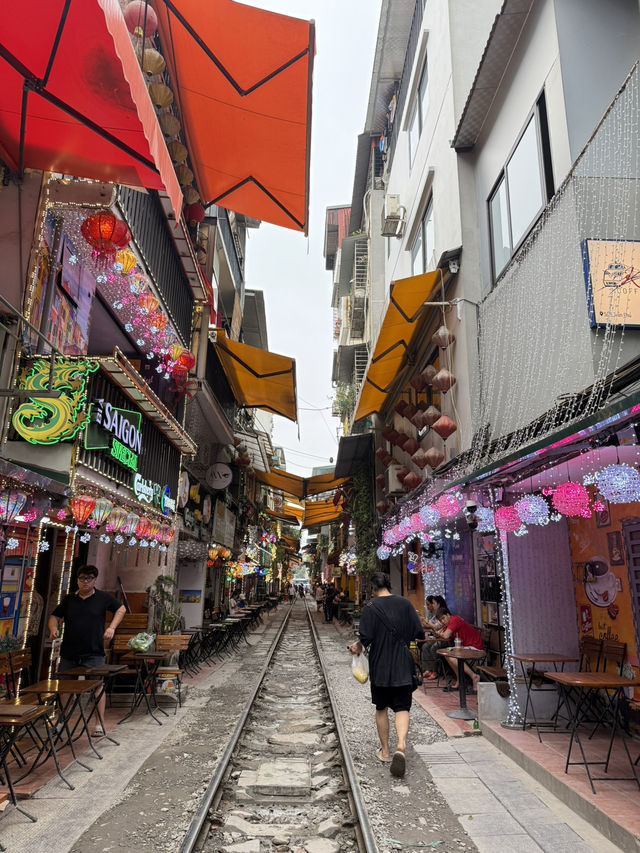 Hanoi Train Street