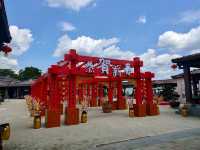 Temple Ji Dian Senggarang: Where River Gods & Coconut Tarts Collide" 🌊🏮