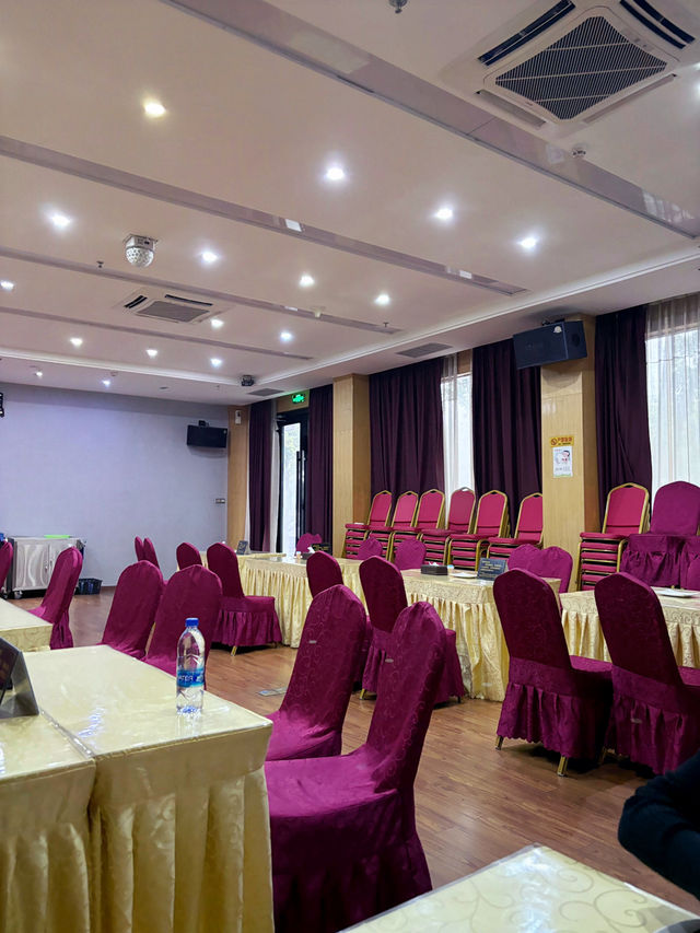 Linghang Shenzhen Hotel
