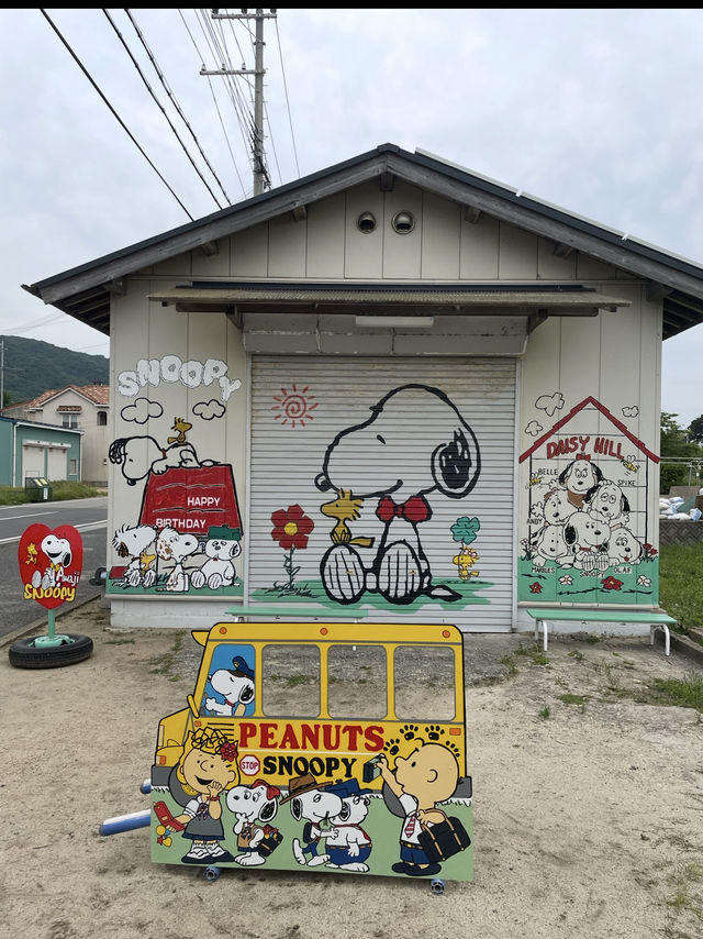 淡路島スヌーピーの壁