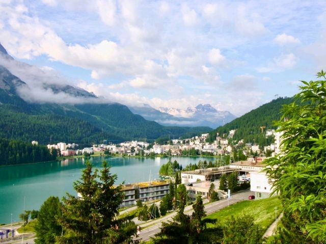 Explore the beauty of St. Moritz: The Alps​'e gem!
