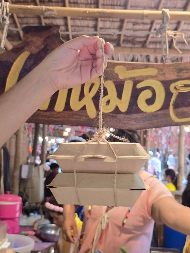 ตลาดโอ๊ะป่อย สวนผึ้ง