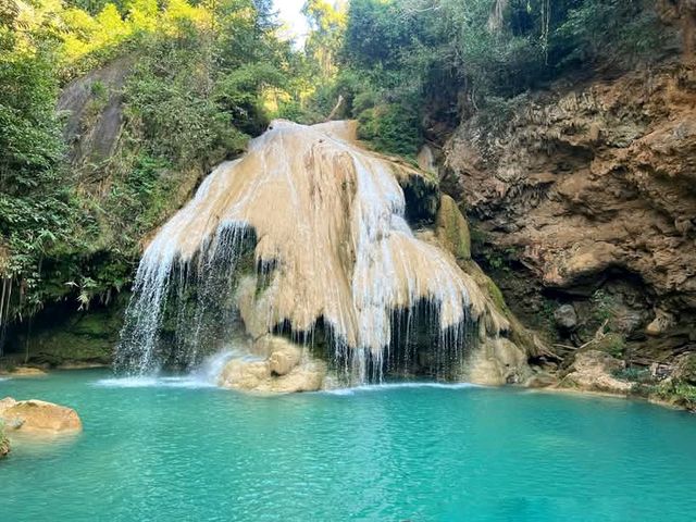 น้ำตกก้อหลวง ลำพูน
