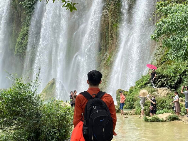 Khuôn Tát